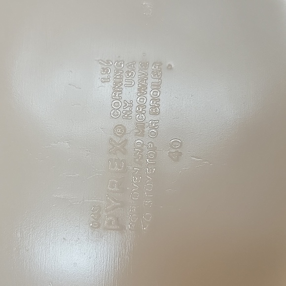 PYREX 1-1/2 Quart Autumn Harvest Casserole Dish 043, Clear Glass Lid 943-C-23 - Picture 6 of 6